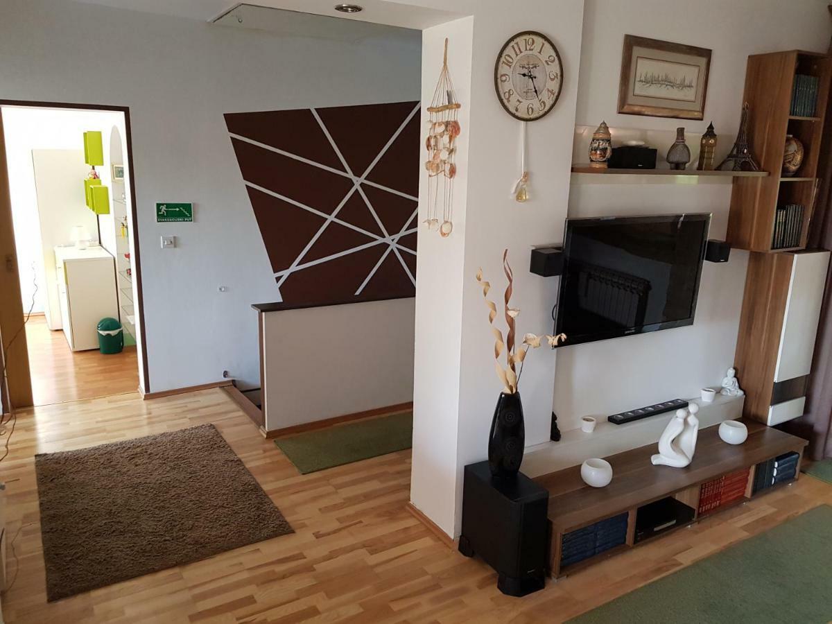 A&T Apartment Zaprešić Buitenkant foto