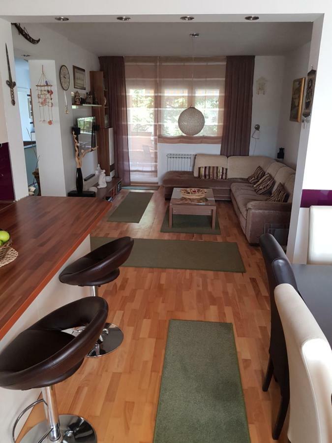 A&T Apartment Zaprešić Buitenkant foto